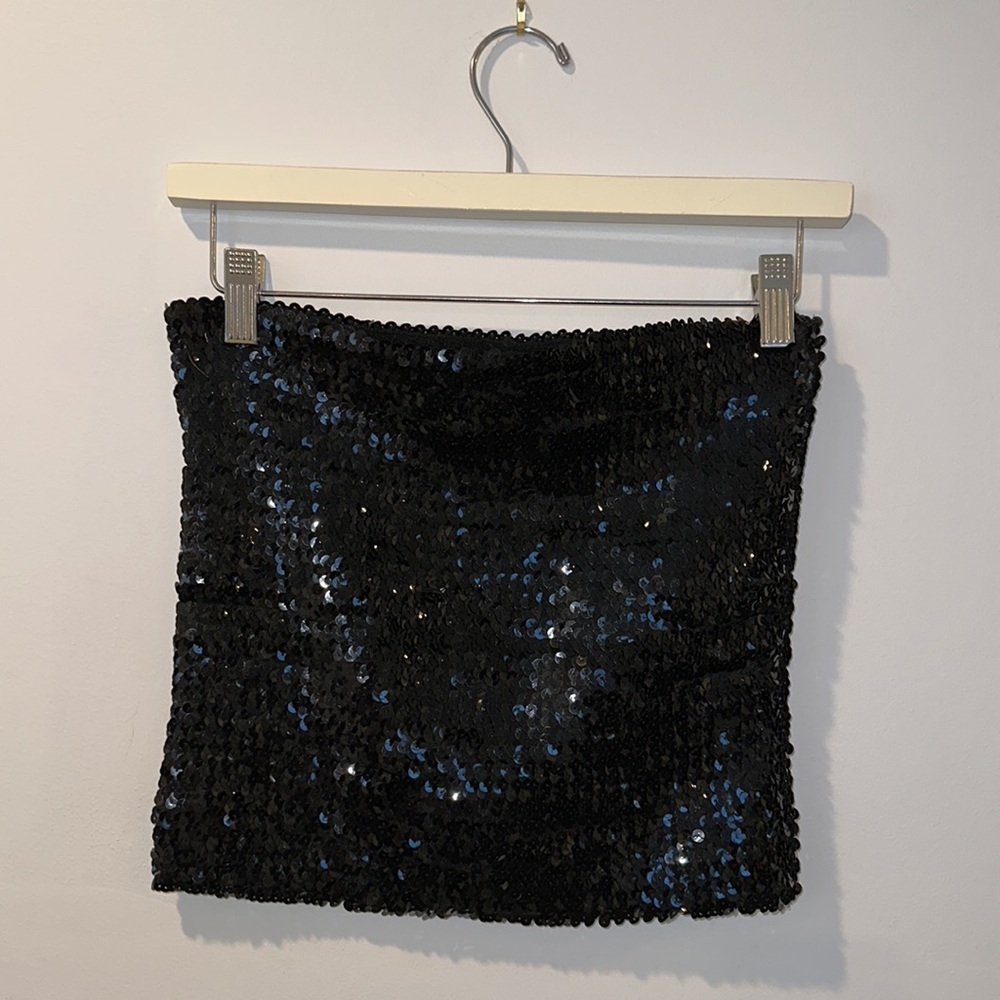 Black Sequin Mini Skirt - Picture 2 of 5
